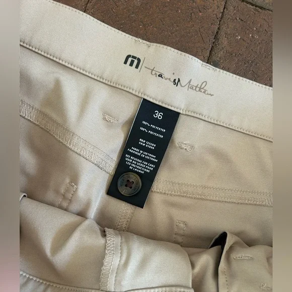 Travis Mathew “open to close” pant khaki